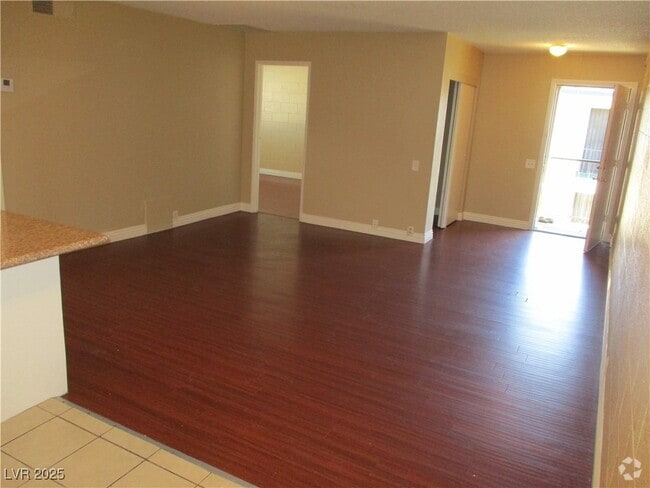 Building Photo - 2933 E Elm Ave Unit 4 Rental