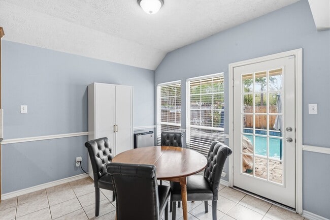 Photo - 10134 W Temple Dr