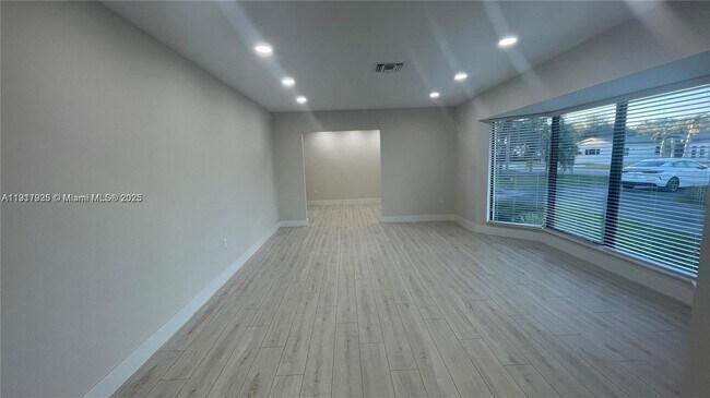 Photo - 8320 SW 142nd St