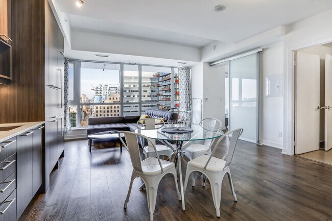 Photo - 199 Richmond St W Unit ID1050770P