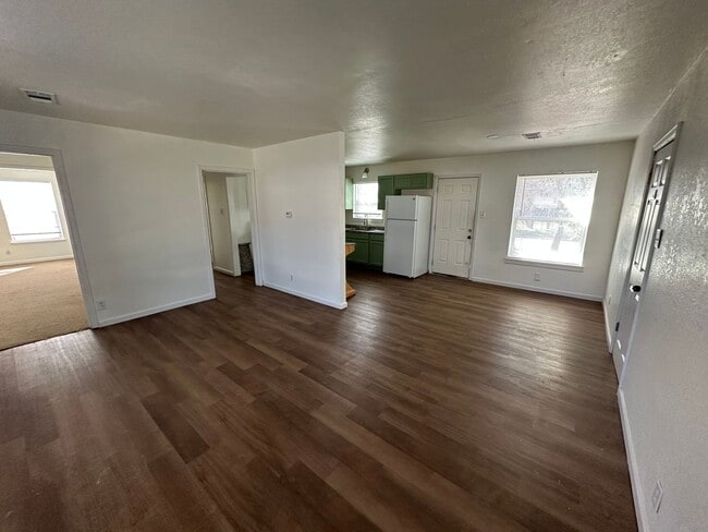 Photo - 3bed 1 bath / NOW AVAILABLE!