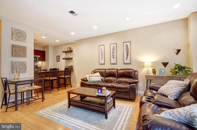 Photo - 934 N 3rd St Unit 209