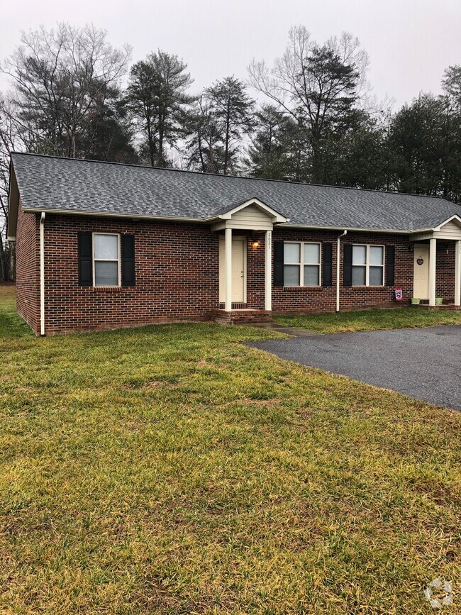 Condos for Rent near Long View NC 353 Condos