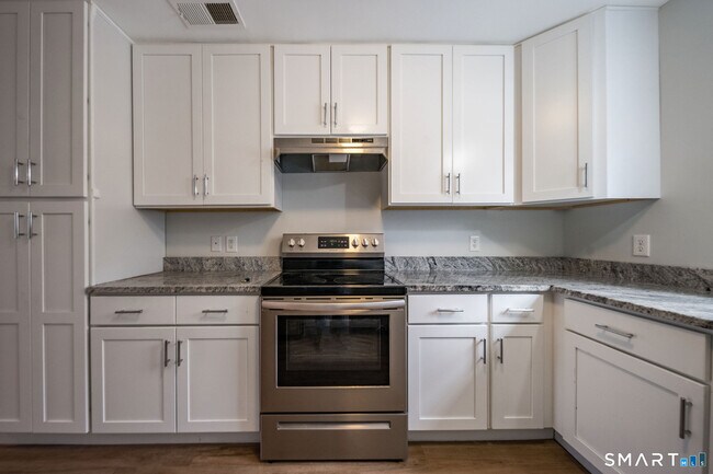 Photo - 77 Lyme St