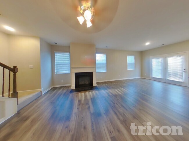 Photo - 864 Bentley Dr