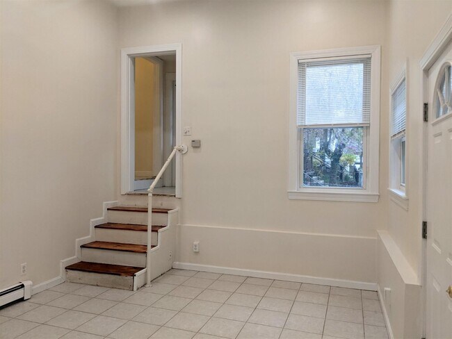 Photo - 83 Yorktown St Unit 1