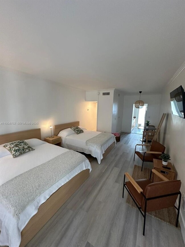 Photo - 1840 James Ave Unit 12