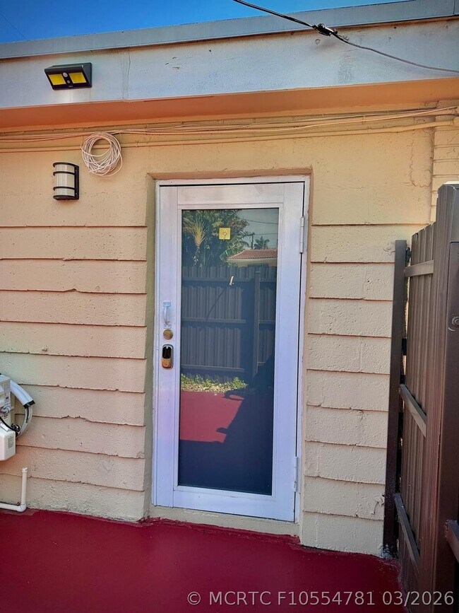 Photo - 707 NE 15th St Unit A