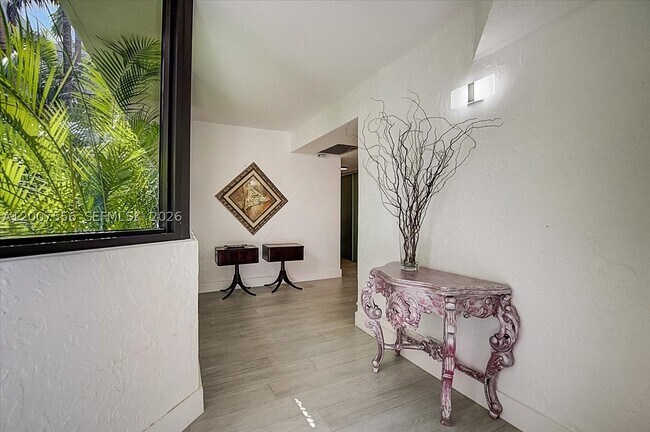Photo - 276 Crandon Blvd Unit 276