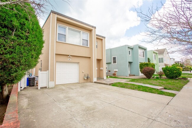 Photo - 540 E Chester St