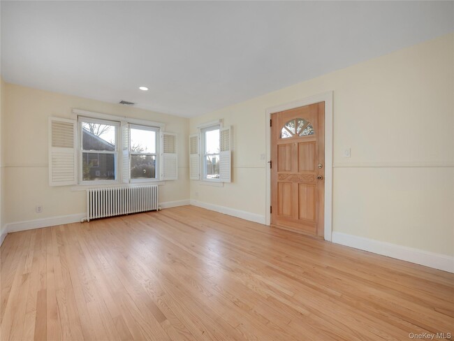 Photo - 18 Hughes St