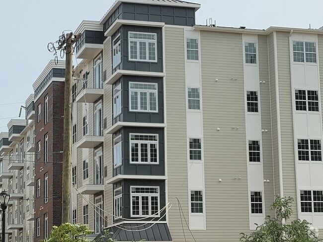 Building Photo - The Metropolitan Rental