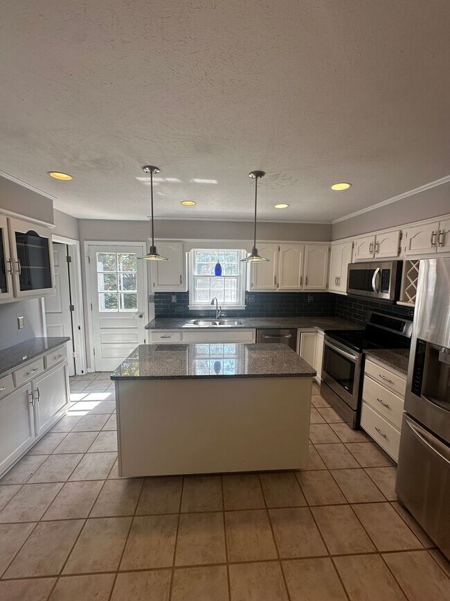 Photo - 4BD/3.5BA Germantown Charmer!