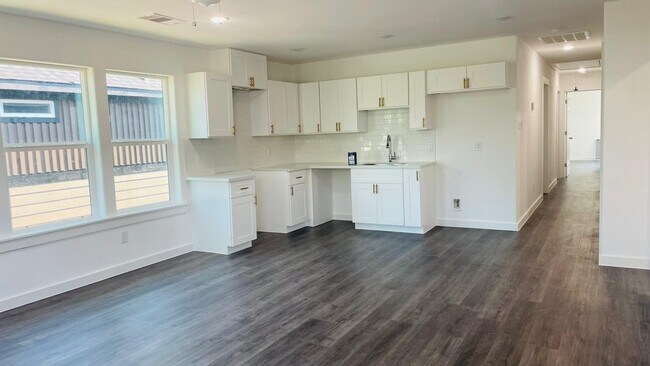 Photo - 8414 Sandra St Unit A