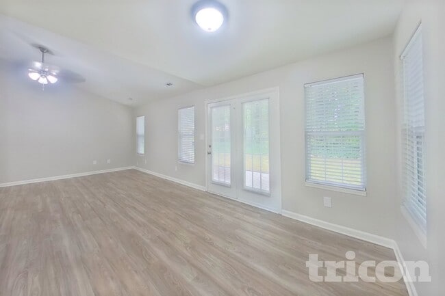 Photo - 6603 Cedar Cliff Dr