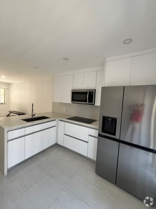 Building Photo - 5420 W 21st Ave Rental