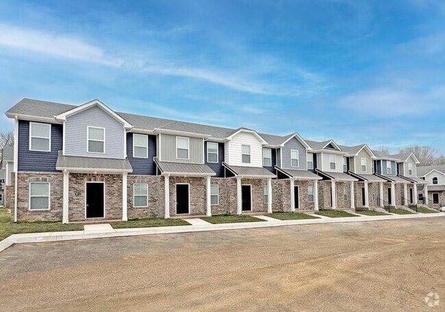 Building Photo - 1115 Hillwood Dr Rental