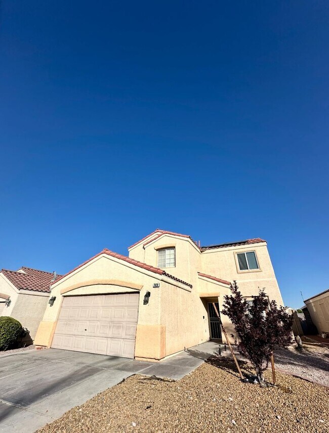 Must See 4 Bedroom Home! - Must See 4 Bedroom Home!