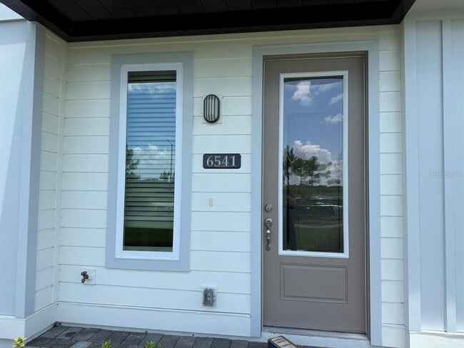 Photo - 6541 Cyrils Dr