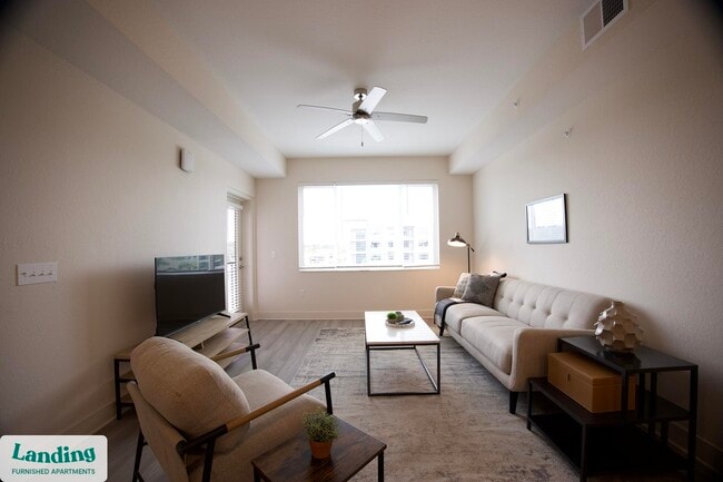 Photo - 9650 52nd Ave E Unidad 02-305.1406393