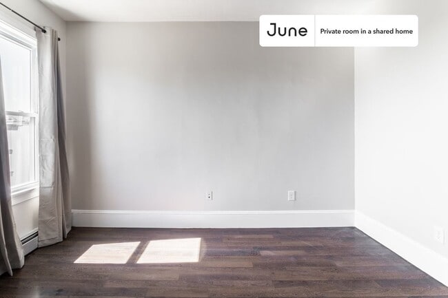 Photo - Room in Shared 4 bed/1.5 bath home Unidad C