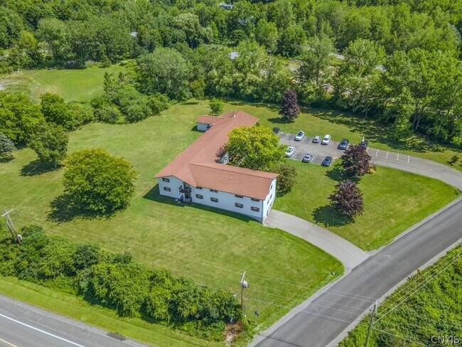 Photo - 2938 Douglas Rd