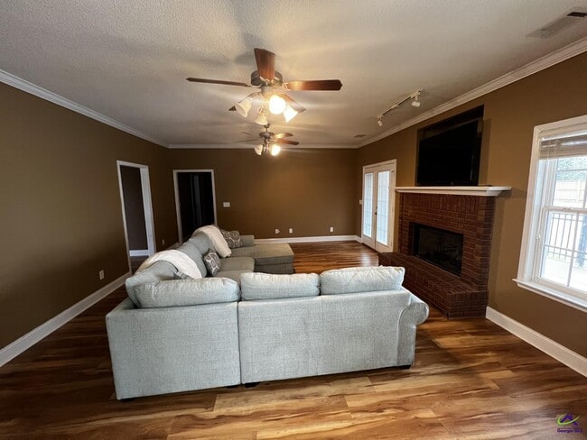 Photo - 104 Jennifer Ln