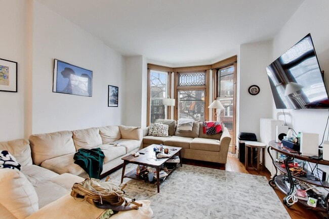 Photo - 2815 N Racine Ave