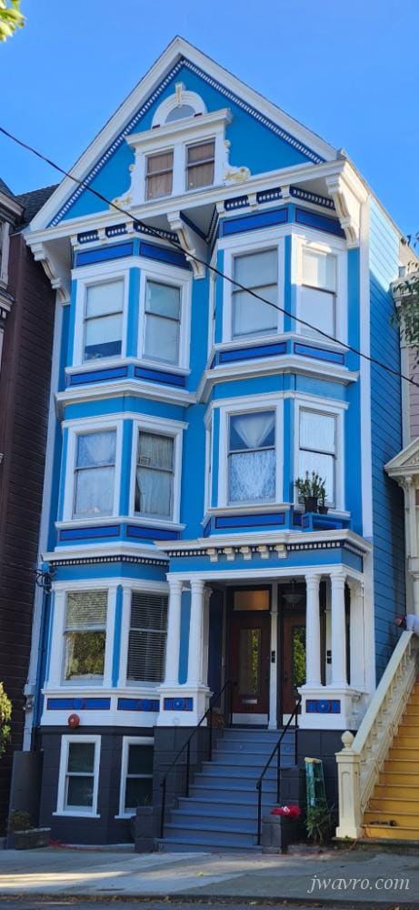 Building Photo - 422 Cole St Unit B