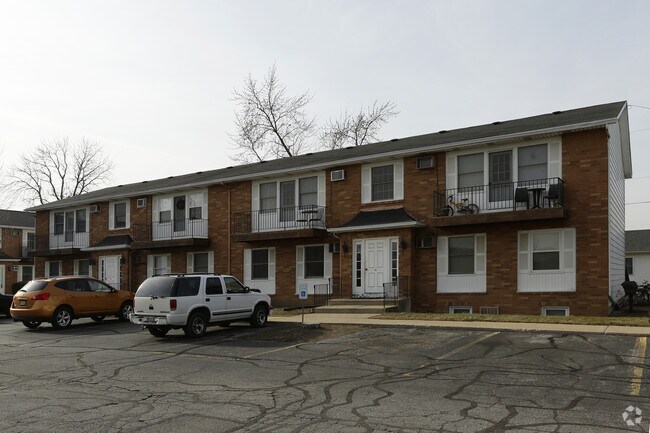 Eastown Villa Apartments - Eastown Villa Apartments