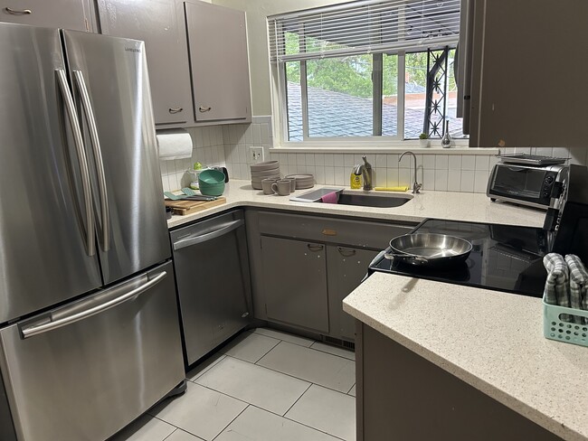 stainless steel appliances - 1570 Tamarac St Unit 1570 A