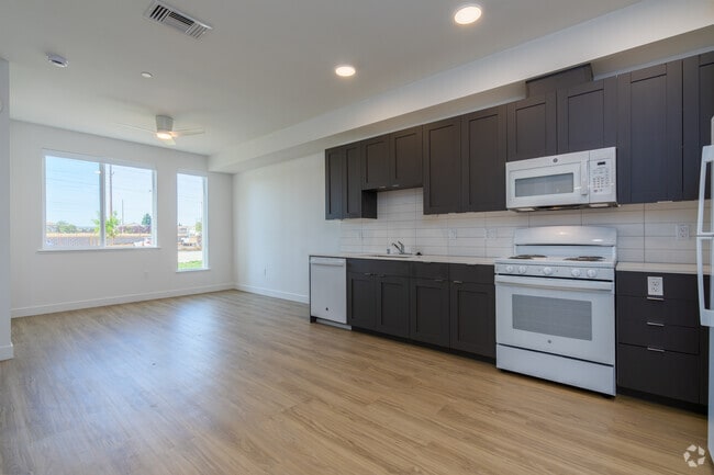 1BR, 1BA - 608SF - Living Room - Pleasant Grove Apartments