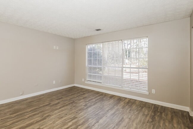 Photo - 1341 Birdsong Ln