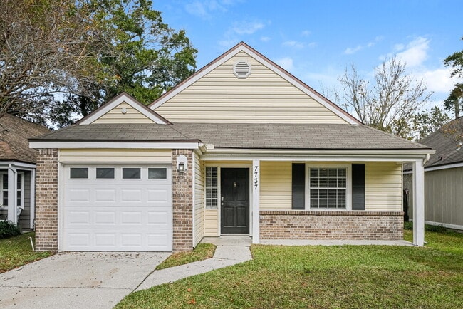 Building Photo - 7737 Manassas Ct E