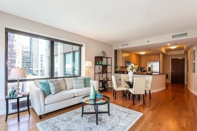 Photo - 130 N Garland Ct Unit 1102