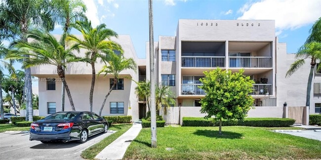 Building Photo - 10525 SW 112th Ave Unit 113 Rental
