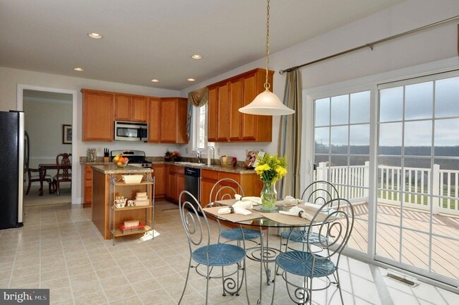 Photo - 304 Dunbar Dr