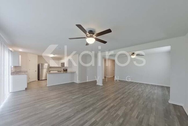 Photo - 1835 Nelson Rd N