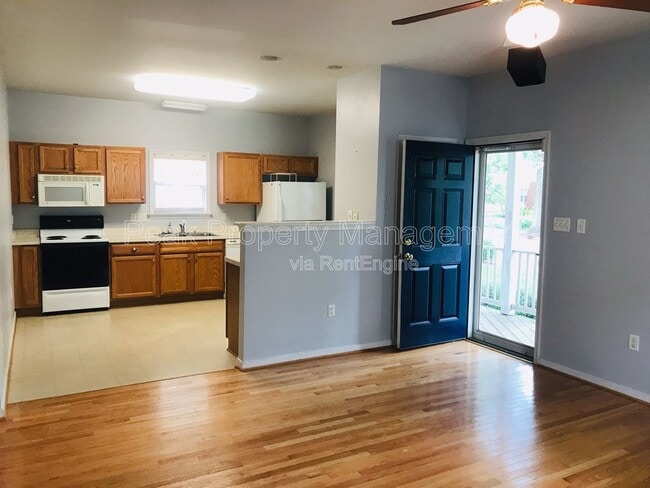 Photo - 1903 Elmsmere Ave