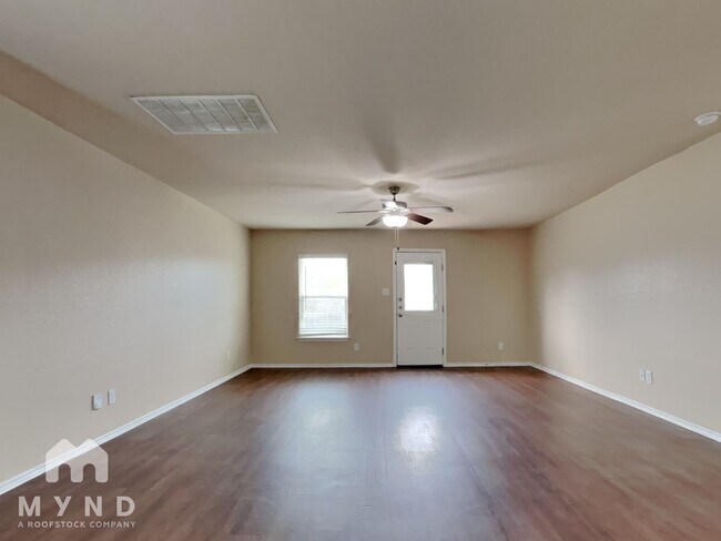 Photo - 3707 Colemans Run