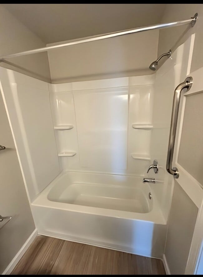 Building Photo - 701 Lewark St