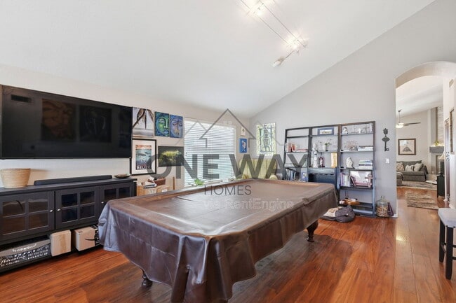 Photo - 1307 E Century Ave