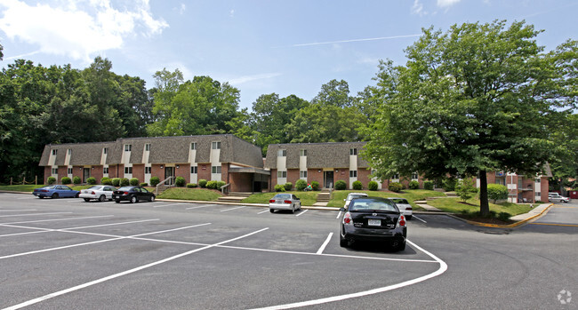 Building Photo - Flats at Newport Crossing Rental