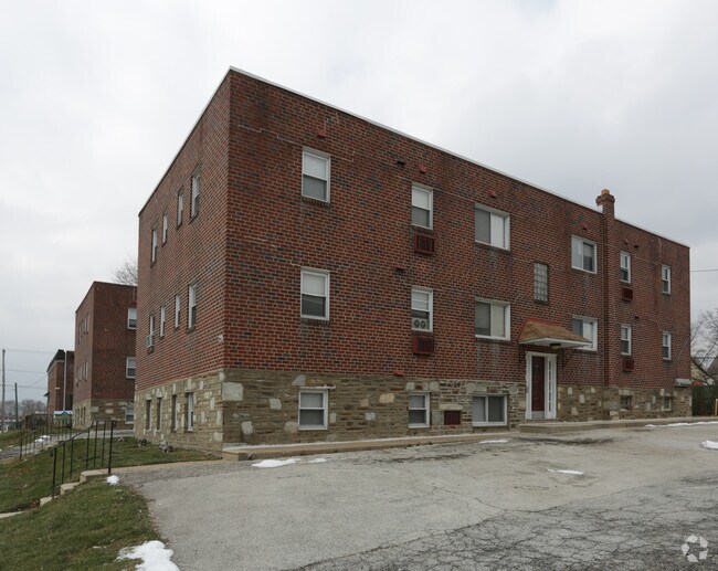 Photo - 7408 - 7428 Alma St