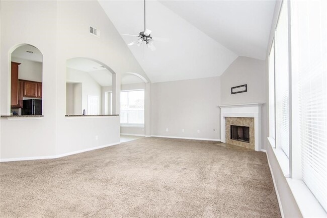 Photo - 1004 Autumn Brook St