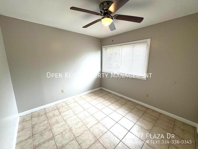 Photo - 207 Plaza Dr