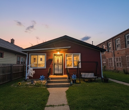 Building Photo - 14921 Lincoln Ave