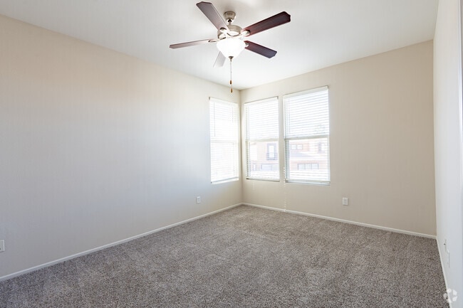 1BR, 1BA - 830SF - Bedroom