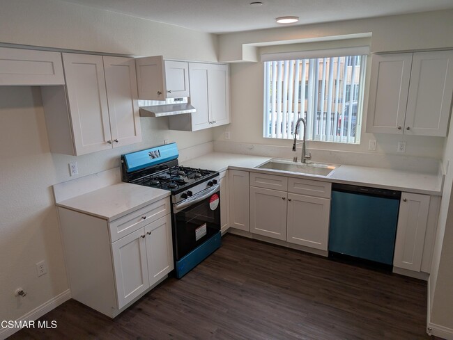 Photo - 1850 Buyers St Apartment