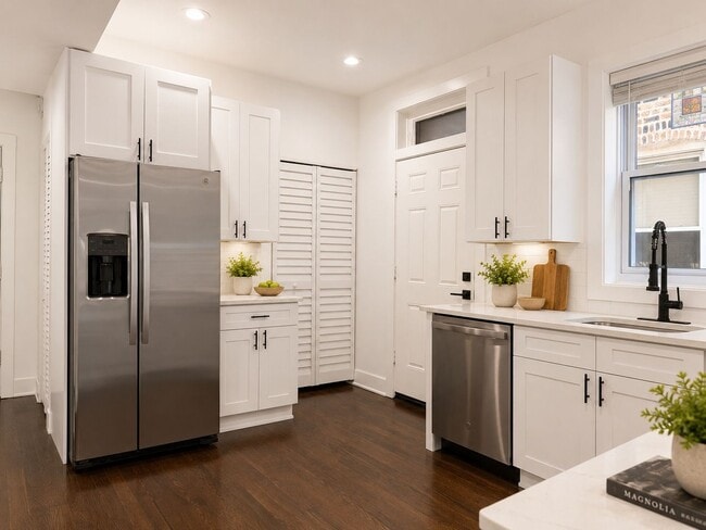 Photo - 3853 W Palmer St Unit 1W